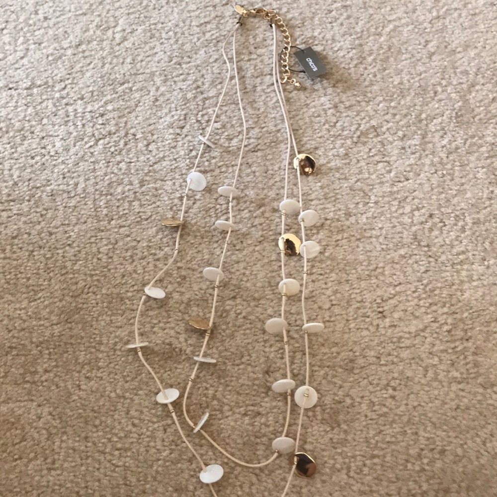 New Chico’s Necklace - neutral shell